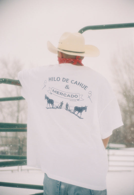 LA CAMISA BLANCA- T-Shirt